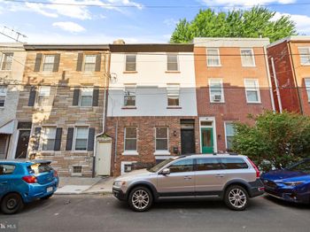 944 N Randolph Street