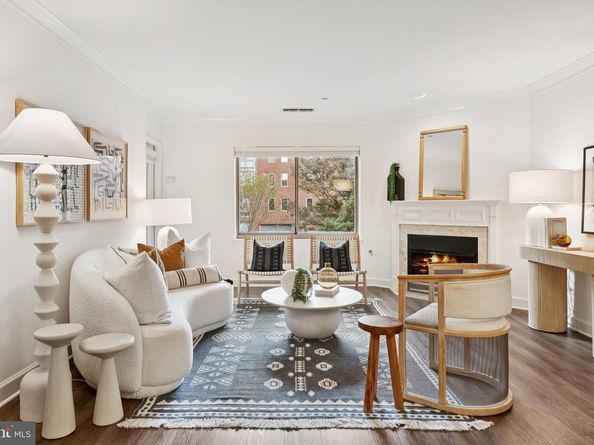 1050 N Stuart Street 229, Arlington VA 22201