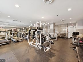 1050 N Stuart Street 229, Arlington VA 22201