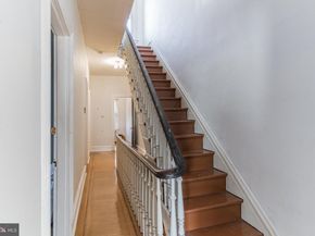 117 Rochelle Avenue, Philadelphia PA 19128