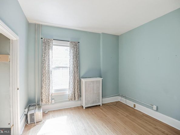 117 Rochelle Avenue, Philadelphia PA 19128