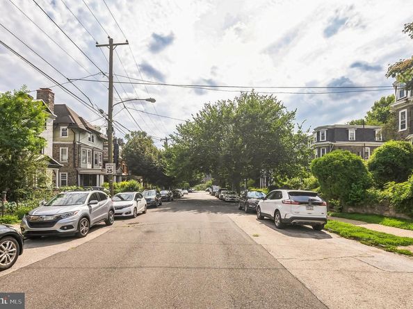 117 Rochelle Avenue, Philadelphia PA 19128