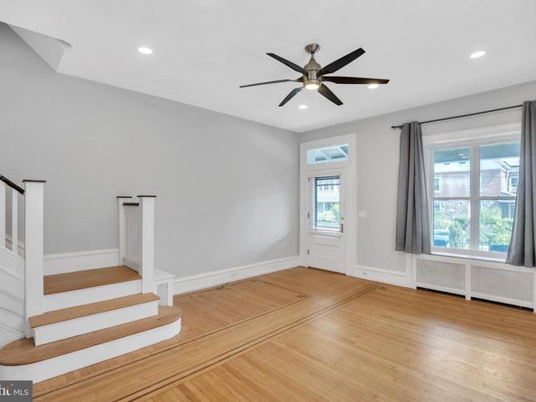 117 Rochelle Avenue, Philadelphia PA 19128