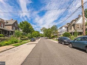 117 Rochelle Avenue, Philadelphia PA 19128