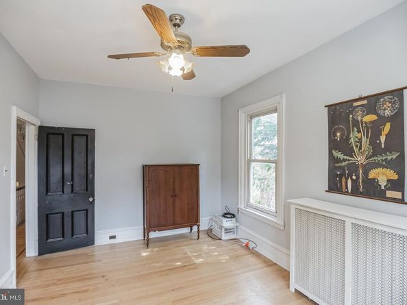 117 Rochelle Avenue, Philadelphia PA 19128