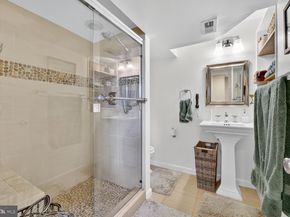 28 Garden Drive, Alexandria VA 22304