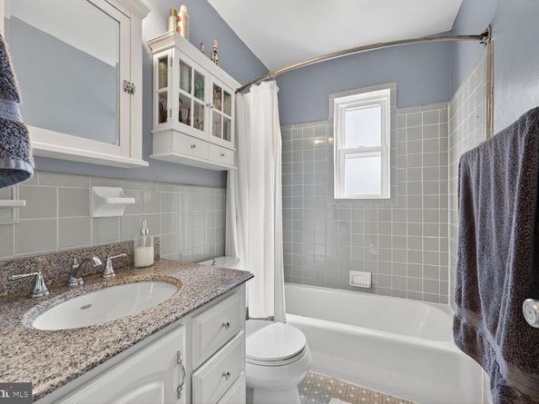 28 Garden Drive, Alexandria VA 22304