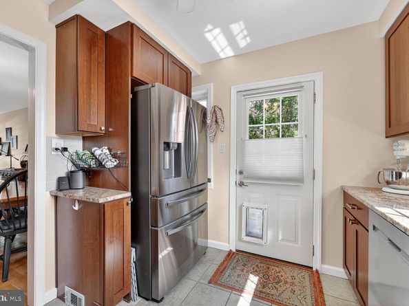 28 Garden Drive, Alexandria VA 22304