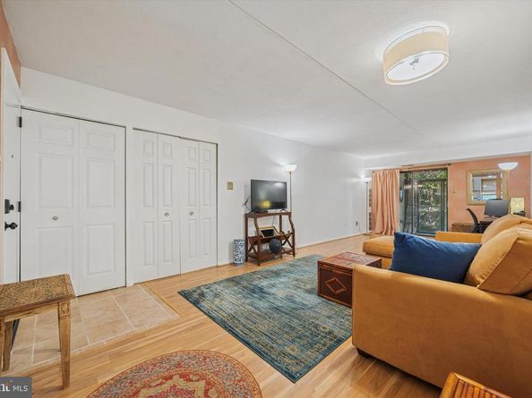 261 Shawmont Avenue D, Philadelphia PA 19128