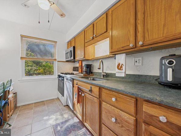 261 Shawmont Avenue D, Philadelphia PA 19128