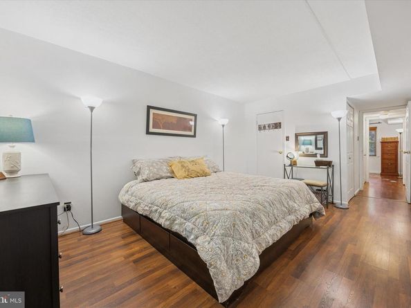 261 Shawmont Avenue D, Philadelphia PA 19128