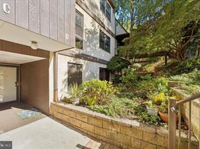 261 Shawmont Avenue D, Philadelphia PA 19128