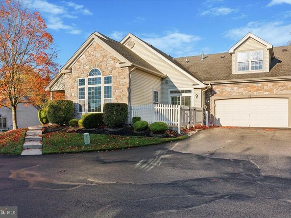 64 Legacy Oaks Drive, Richboro PA 18954