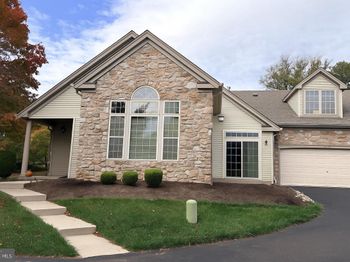 64 Legacy Oaks Drive