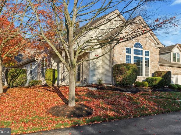 64 Legacy Oaks Drive, Richboro PA 18954