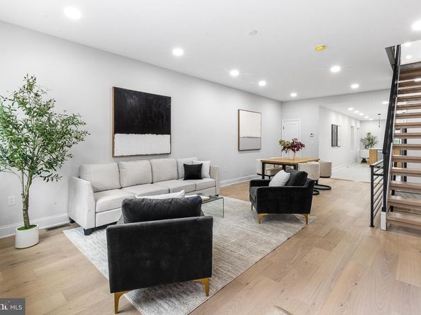 1604 S 8TH Street, Philadelphia PA 19148