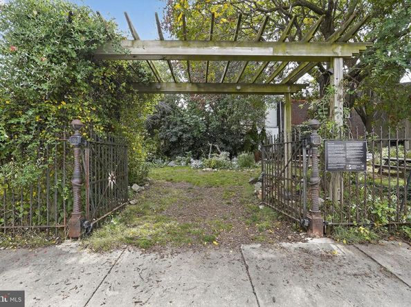 2314 Emerald Street, Philadelphia PA 19125