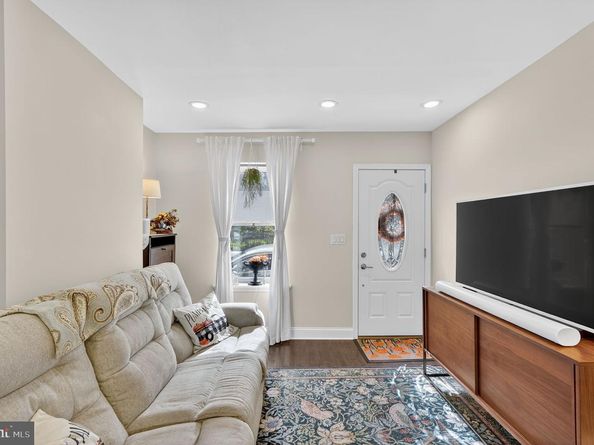 2314 Emerald Street, Philadelphia PA 19125
