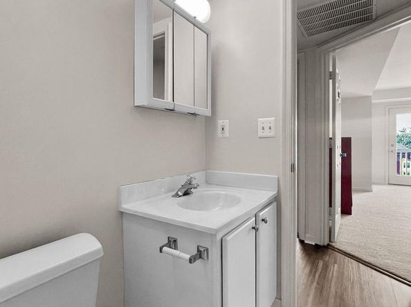 2607 Douglass Road SE 402, Washington DC 20020