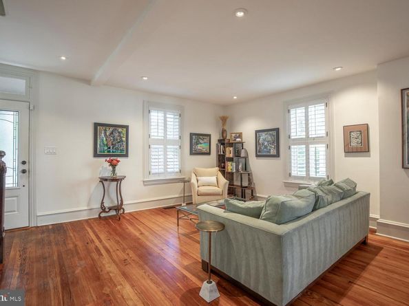 121 Cottage Street, Doylestown PA 18901