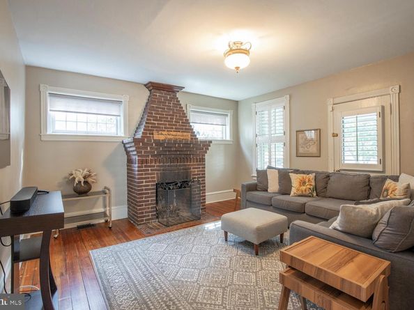 121 Cottage Street, Doylestown PA 18901