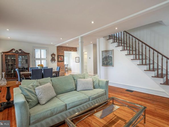 121 Cottage Street, Doylestown PA 18901