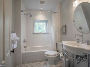 121 Cottage Street, Doylestown PA 18901