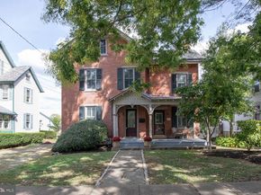 121 Cottage Street, Doylestown PA 18901