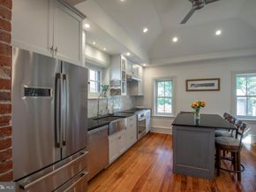 121 Cottage Street, Doylestown PA 18901