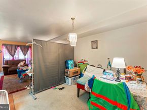 7521 Calvert Street, Philadelphia PA 19152