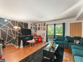 7521 Calvert Street, Philadelphia PA 19152
