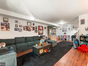 7521 Calvert Street, Philadelphia PA 19152