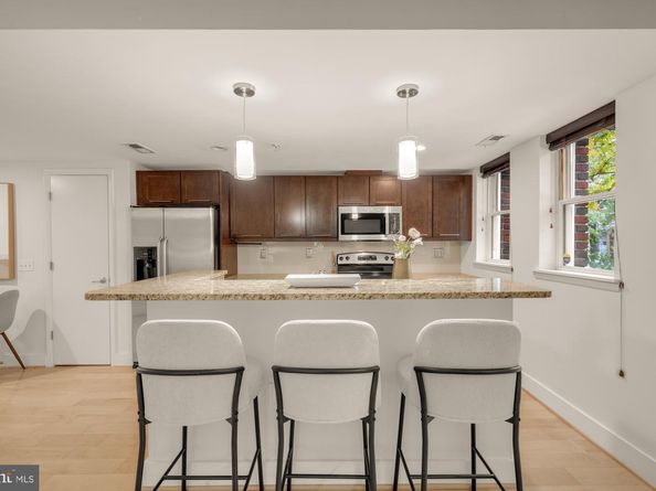 2201 2nd Street NW 11, Washington DC 20001