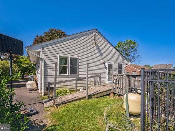 1443 Rhawn Street, Philadelphia PA 19111