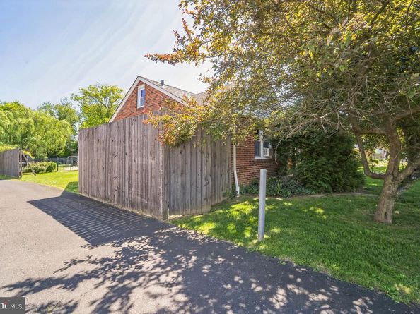 1443 Rhawn Street, Philadelphia PA 19111