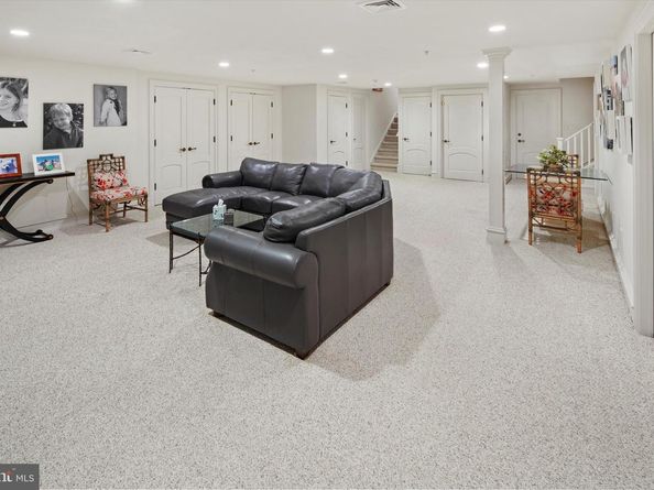 909 N Penn Oak Road, Lower Gwynedd PA 19002