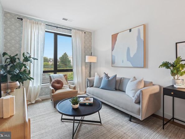 7175 12TH Street NW 411, Washington DC 20011