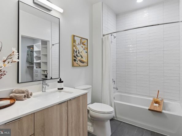 7175 12TH Street NW 411, Washington DC 20011