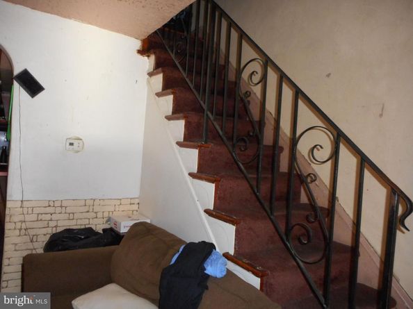 529 E Queen Lane, Philadelphia PA 19144