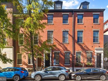 306 S 10TH Street