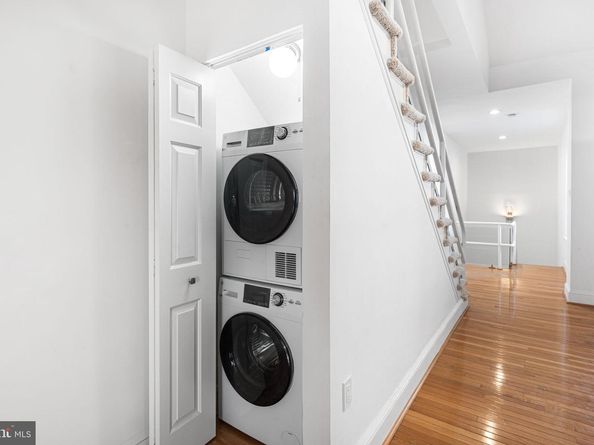306 S 10TH Street D, Philadelphia PA 19107
