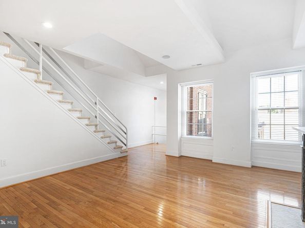 306 S 10TH Street D, Philadelphia PA 19107