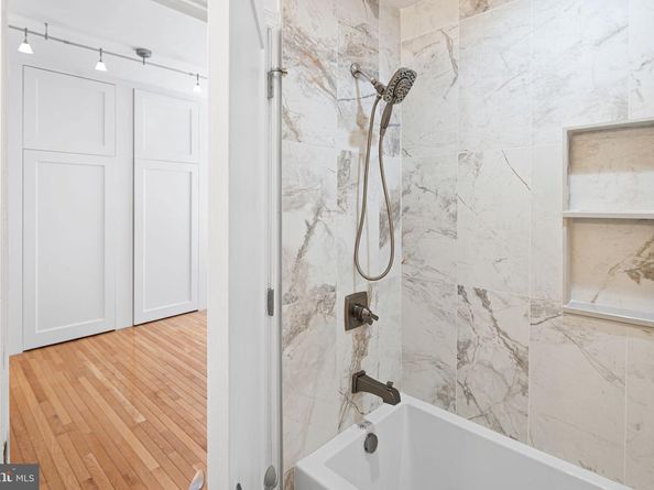 306 S 10TH Street D, Philadelphia PA 19107
