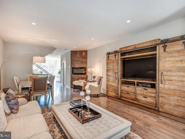 158 Kalos Street, Philadelphia PA 19128