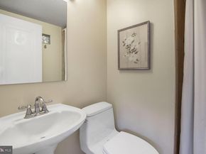 1661 Crescent Place NW 102, Washington DC 20009