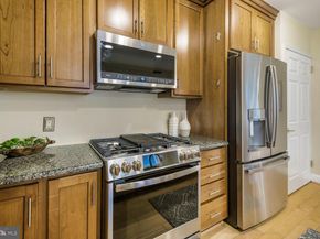 1661 Crescent Place NW 102, Washington DC 20009