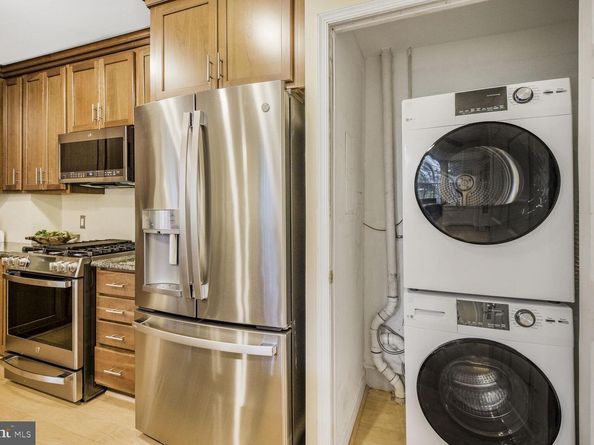 1661 Crescent Place NW 102, Washington DC 20009