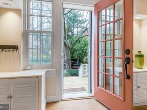 1661 Crescent Place NW 102, Washington DC 20009