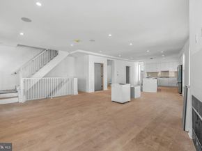 652 Fairmount Avenue, Philadelphia PA 19123