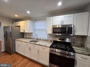 2254 Pratt Street, Philadelphia PA 19137